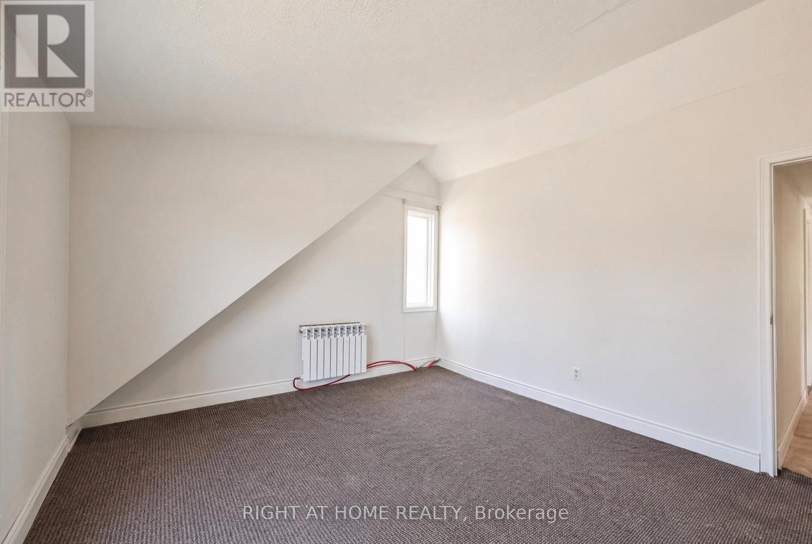 446 Orano Avenue, Mississauga, Ontario  L5G 2B9 - Photo 7 - W13119202