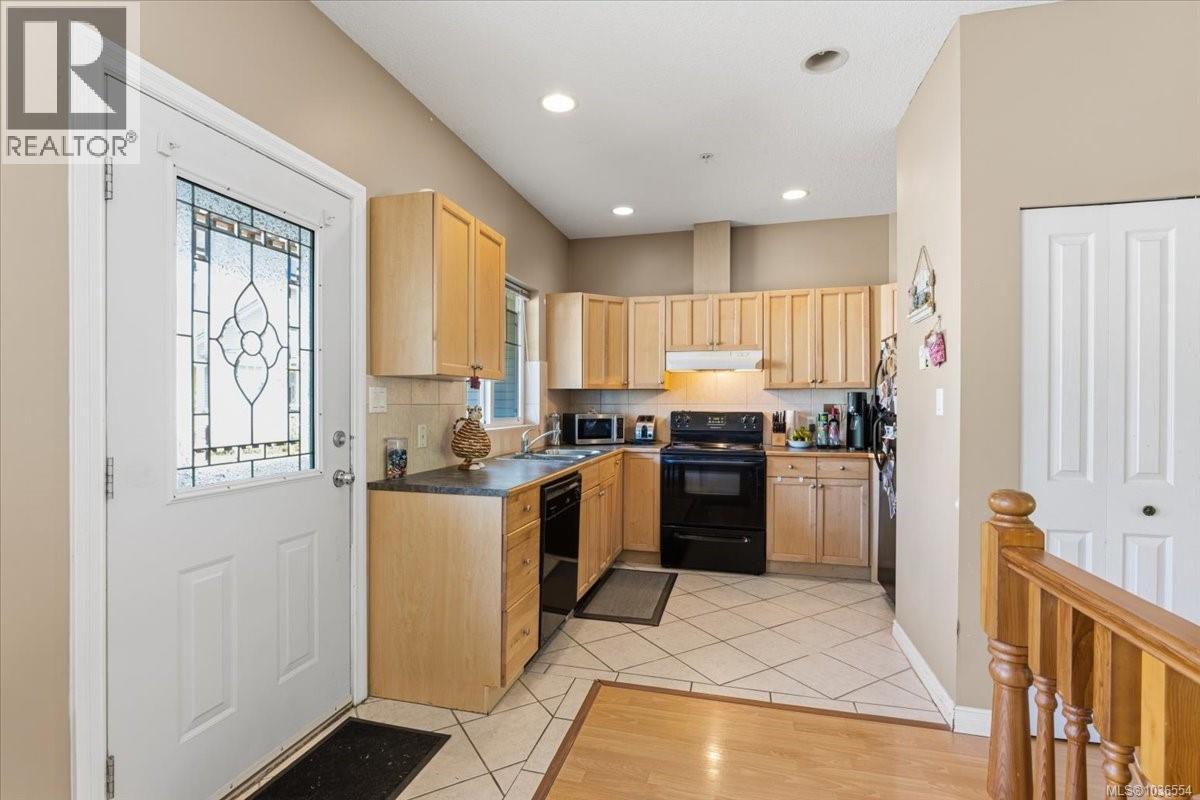 540 Asteria Pl, Nanaimo, British Columbia  V9R 7C3 - Photo 8 - 1036554
