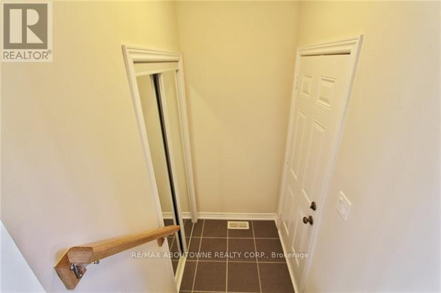81 Pettitt Drive, Guelph, Ontario  N1E 0M2 - Photo 3 - X13119046