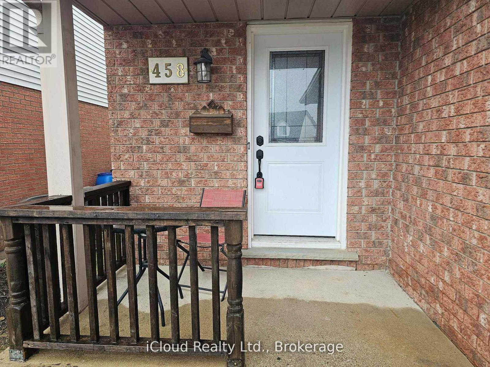 458 Misty Crescent, Kitchener, Ontario  N2B 3V6 - Photo 4 - X13119062