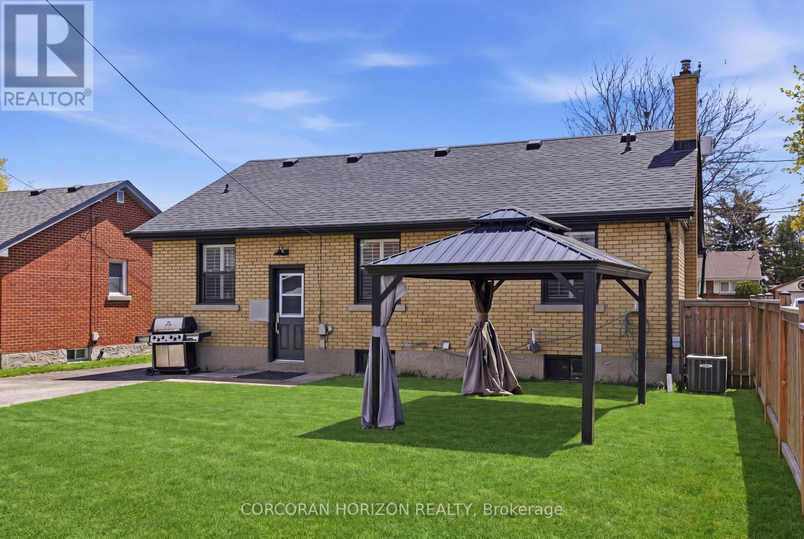 66 Heather Avenue, Kitchener, Ontario  N2B 1M1 - Photo 34 - X13119102