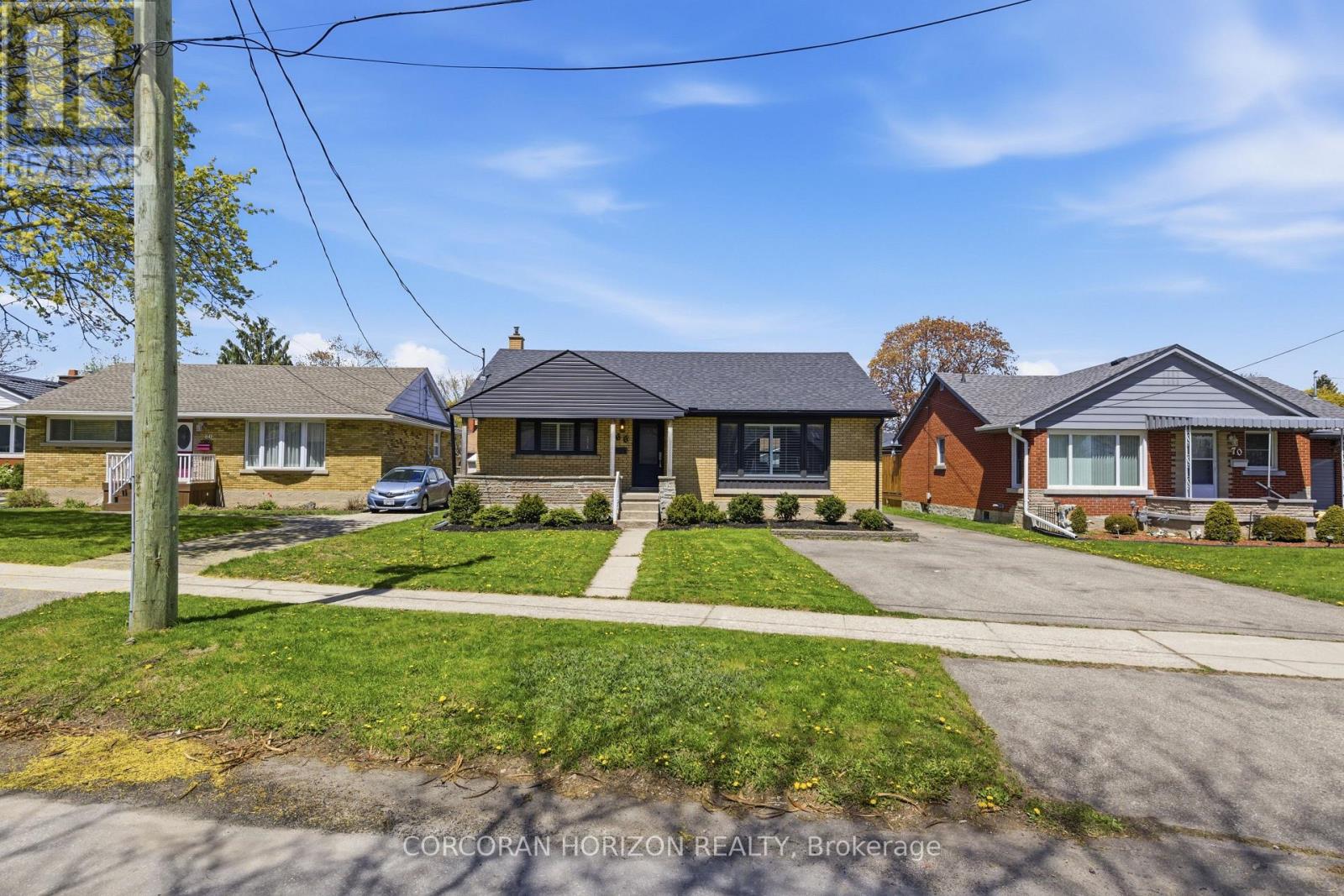 66 Heather Avenue, Kitchener, Ontario  N2B 1M1 - Photo 5 - X13119102