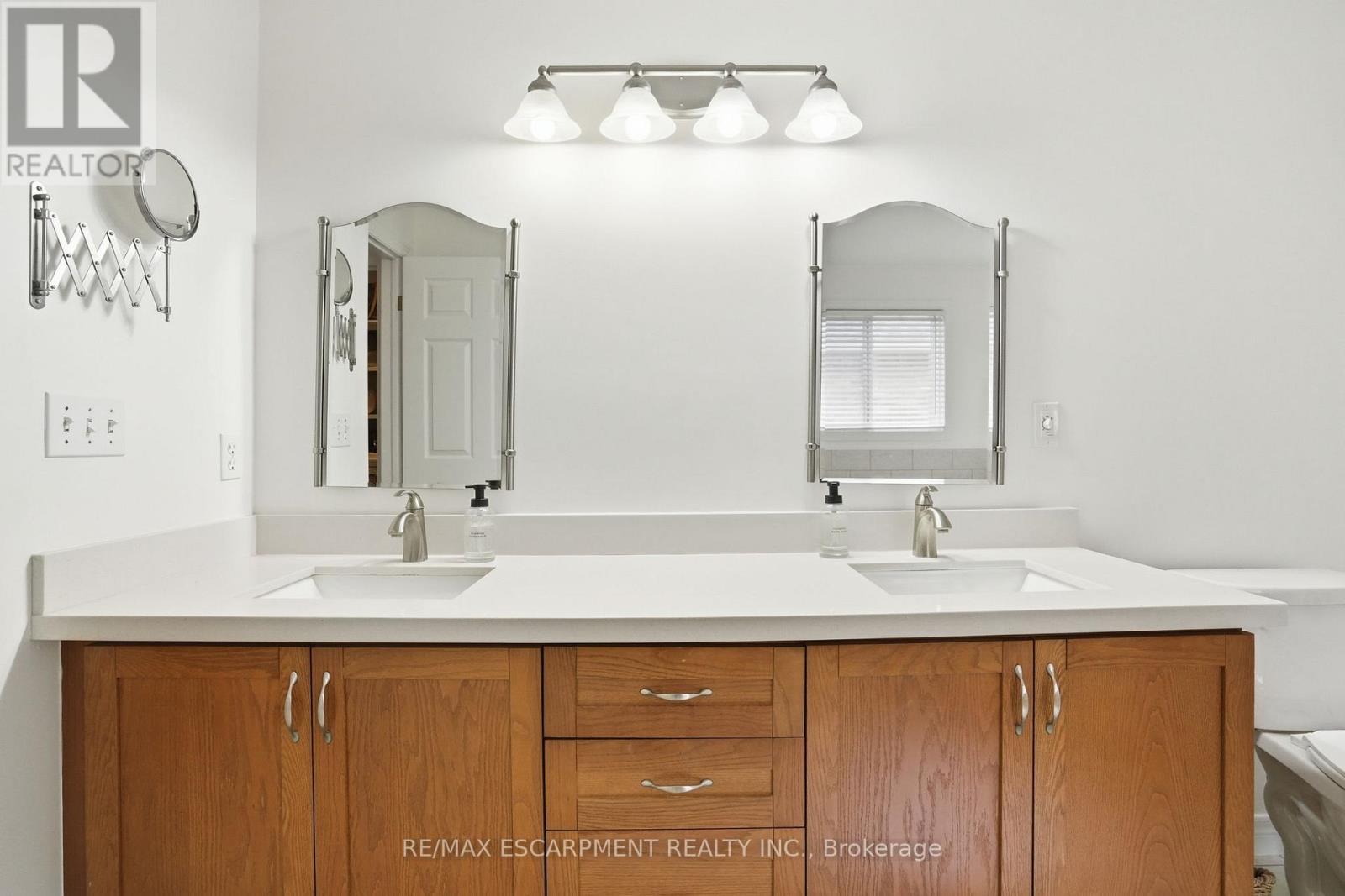 20 Commando Court, Hamilton, Ontario  L0R 2H6 - Photo 25 - X13119142