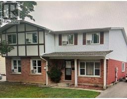 17 - 20 MAYFIELD AVENUE, Waterloo, Ontario