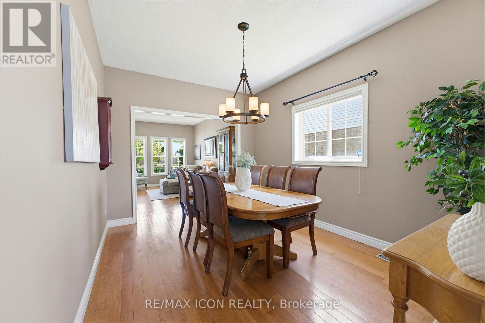 29 Watson Crescent, North Dumfries, Ontario  N0B 1E0 - Photo 17 - X13119254