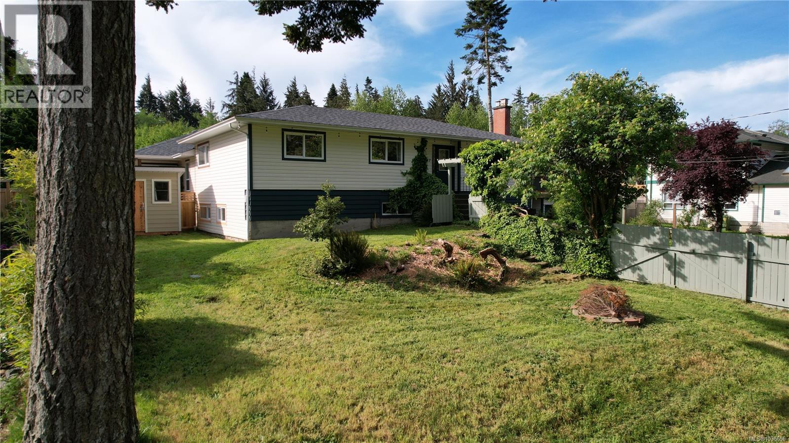 7147 Wright Rd, Sooke, British Columbia