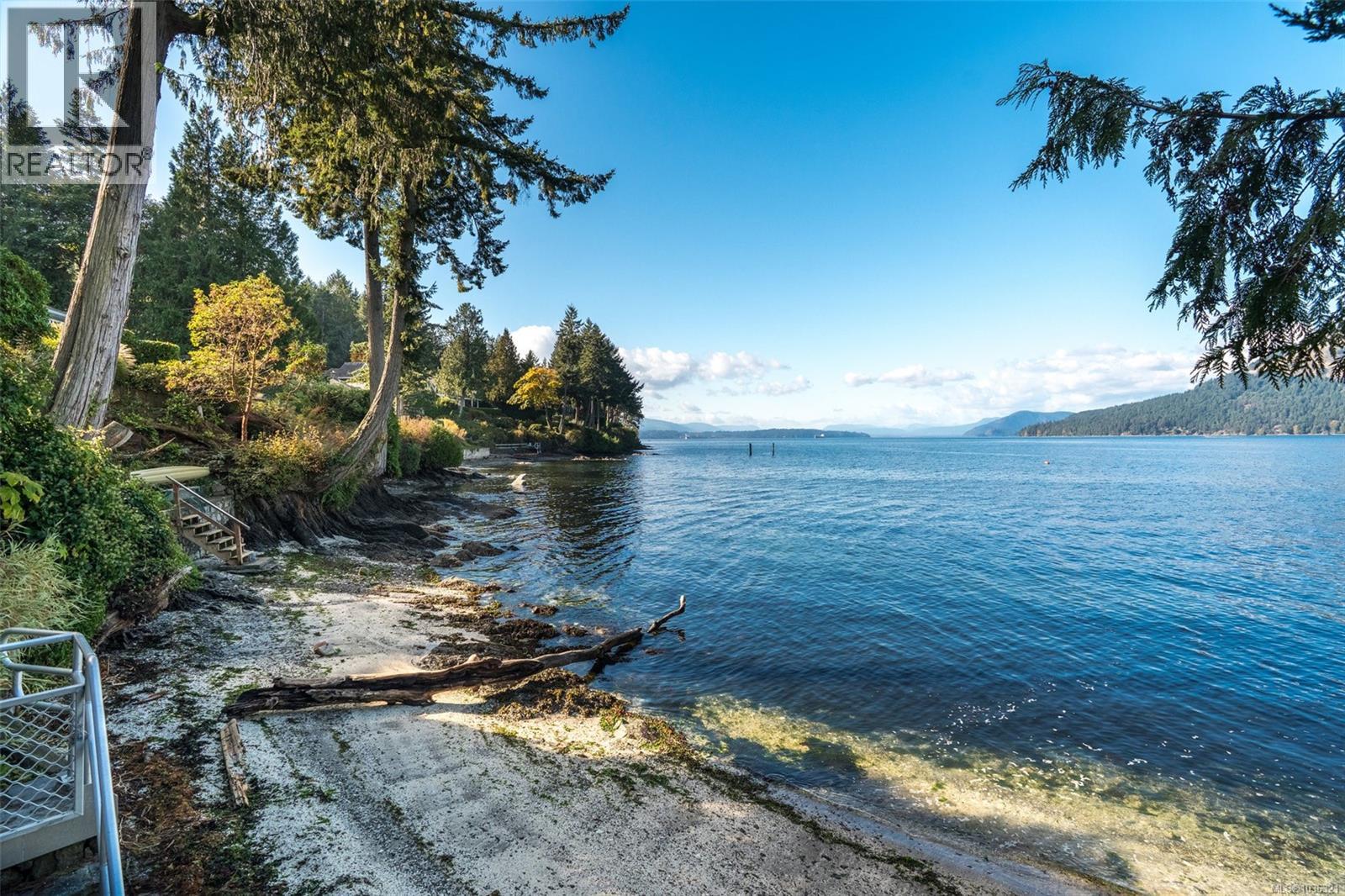 960 Lands End End, North Saanich, British Columbia  V8L 5L3 - Photo 21 - 1036321