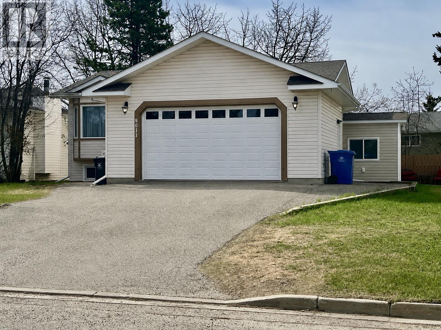 9011 99 Avenue, Fort St. John, British Columbia  V1J 5S2 - Photo 2 - R3099517