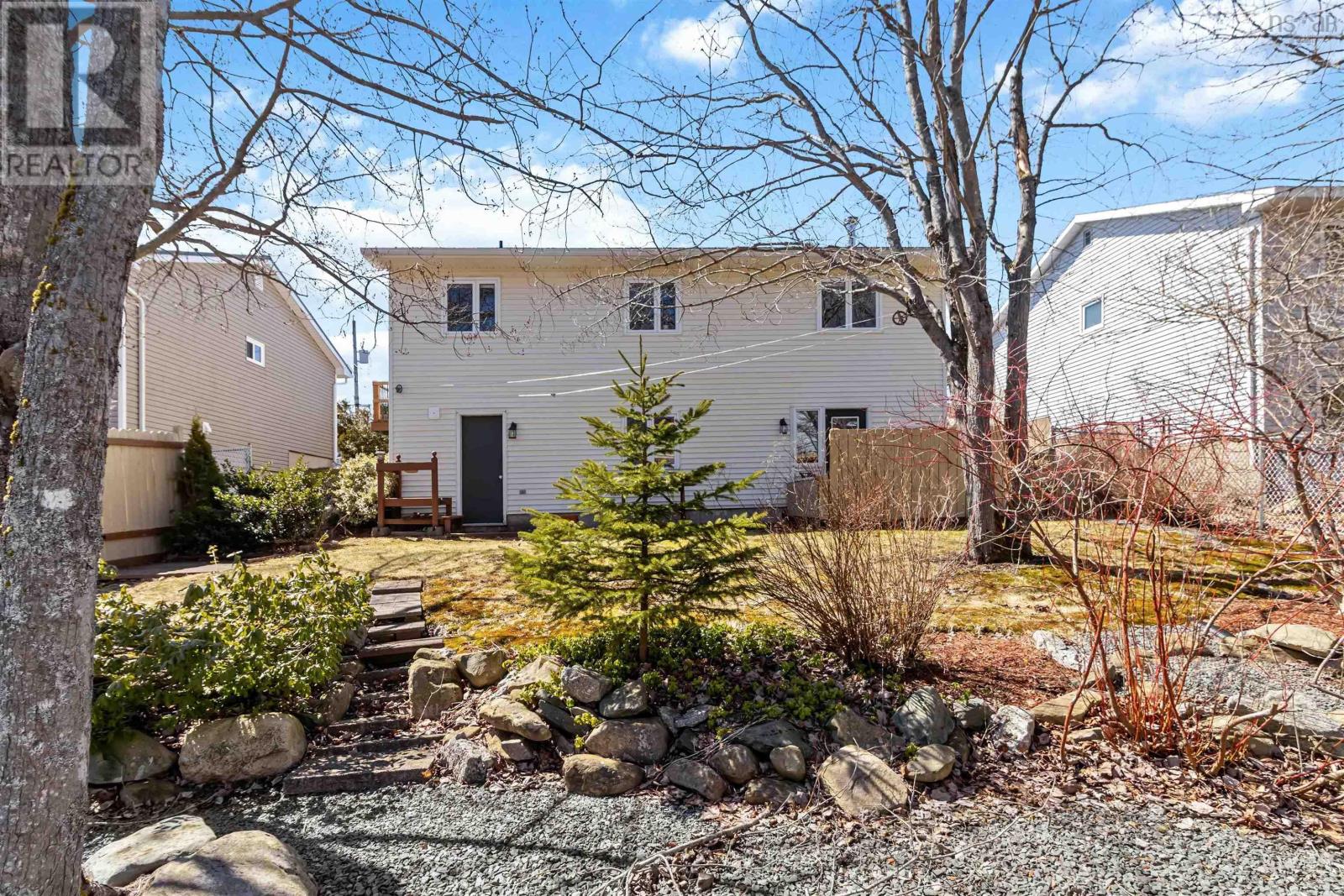 69 La Pierre Crescent, Dartmouth, Nova Scotia  B2W 5C7 - Photo 37 - 202606891