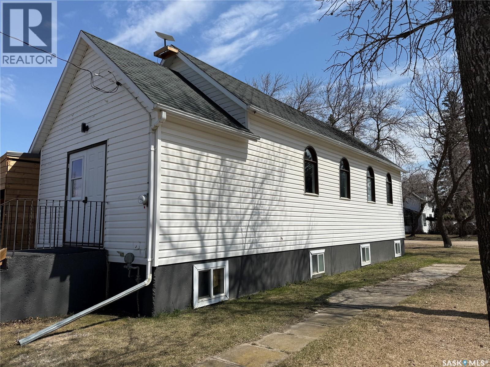 201 1st STREET NE, Watson, Saskatchewan
