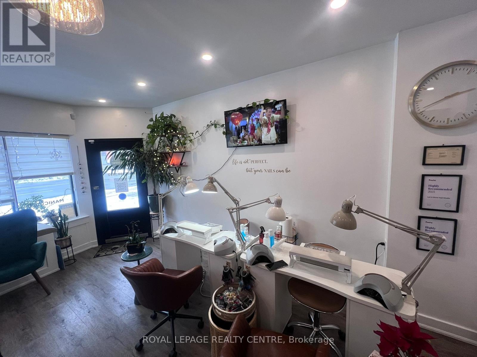 745 Lakeshore Road E, Mississauga, Ontario  L5E 1C6 - Photo 5 - W13097372