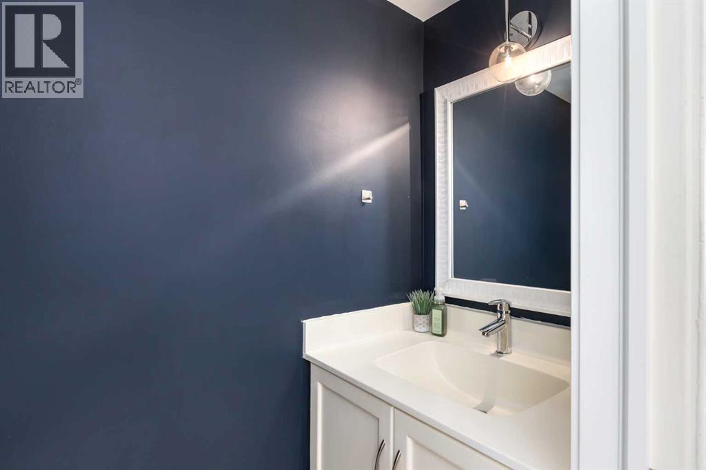 112, 25 Glamis Green SW, Calgary, Alberta  T3E 6V1 - Photo 16 - A2287121
