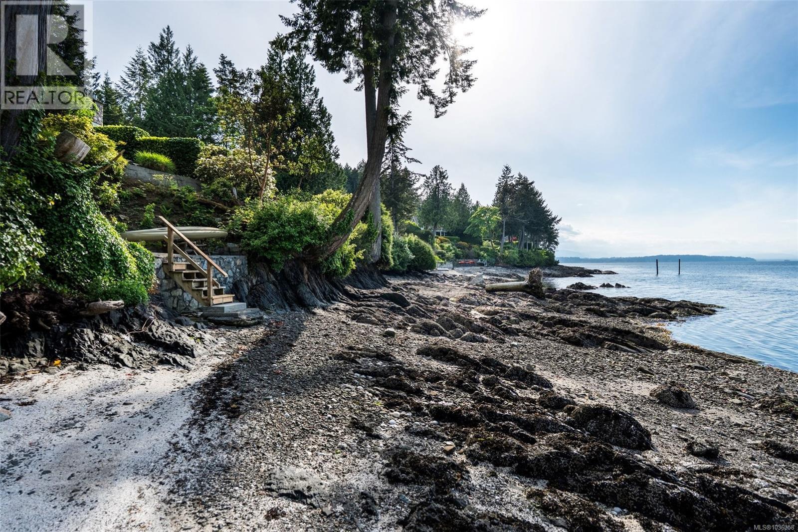 958 Lands End Rd, North Saanich, British Columbia  V8L 4R4 - Photo 8 - 1036358