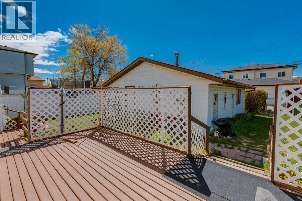 7939 47 Avenue Nw, Calgary, Alberta  T3B 1Z3 - Photo 8 - A2310380