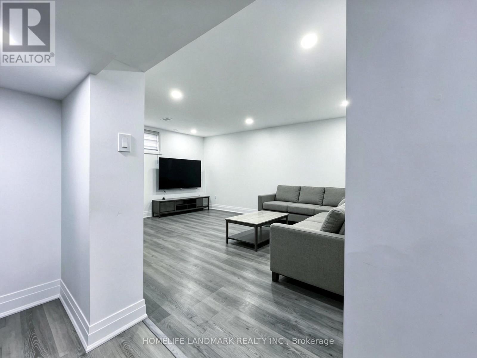 Lower - 181 Maple Avenue, Richmond Hill, Ontario  L4C 2J2 - Photo 11 - N13107184