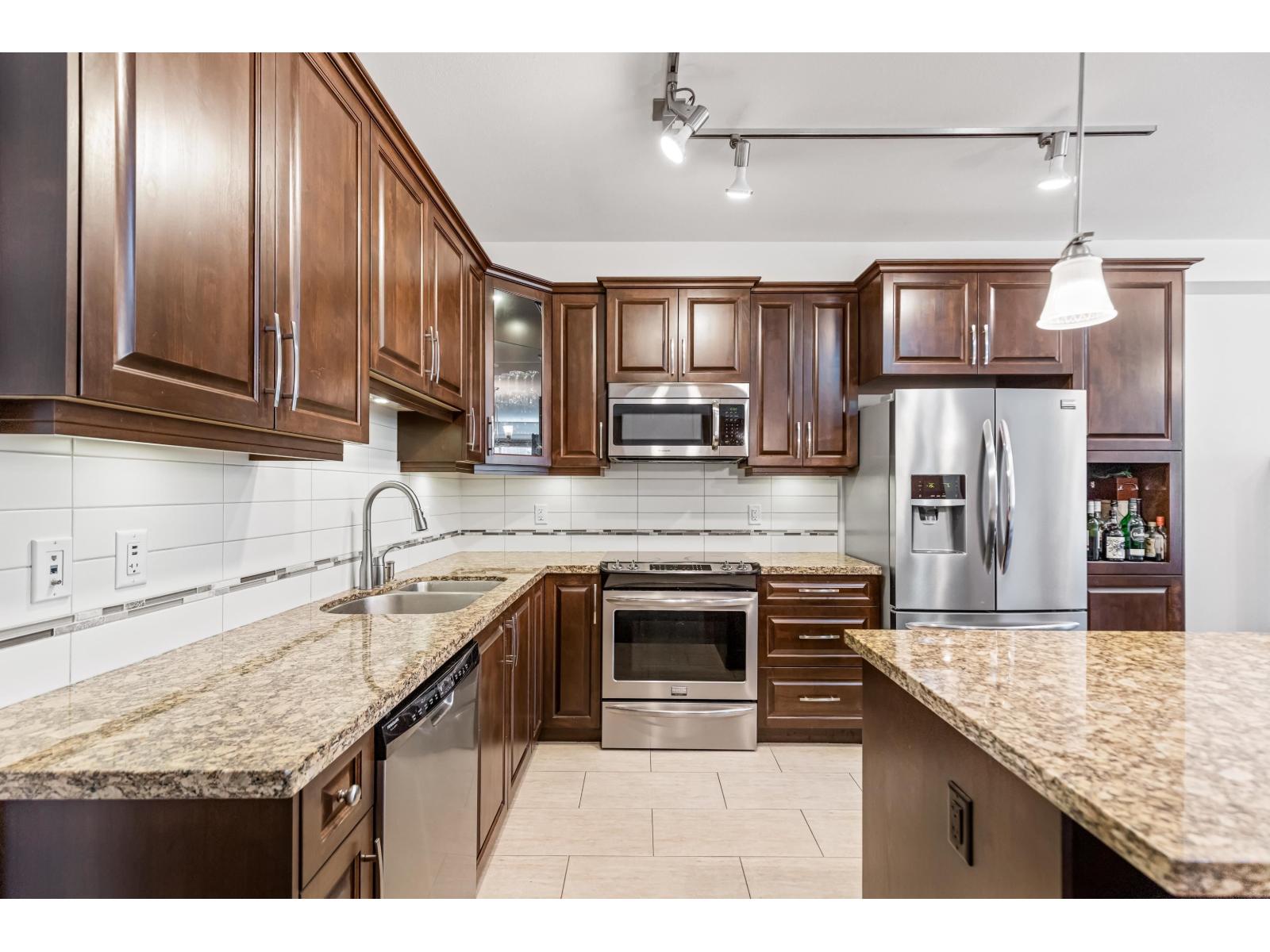 356 8258 207a Street, Langley, British Columbia  V2Y 0N4 - Photo 5 - R3122880