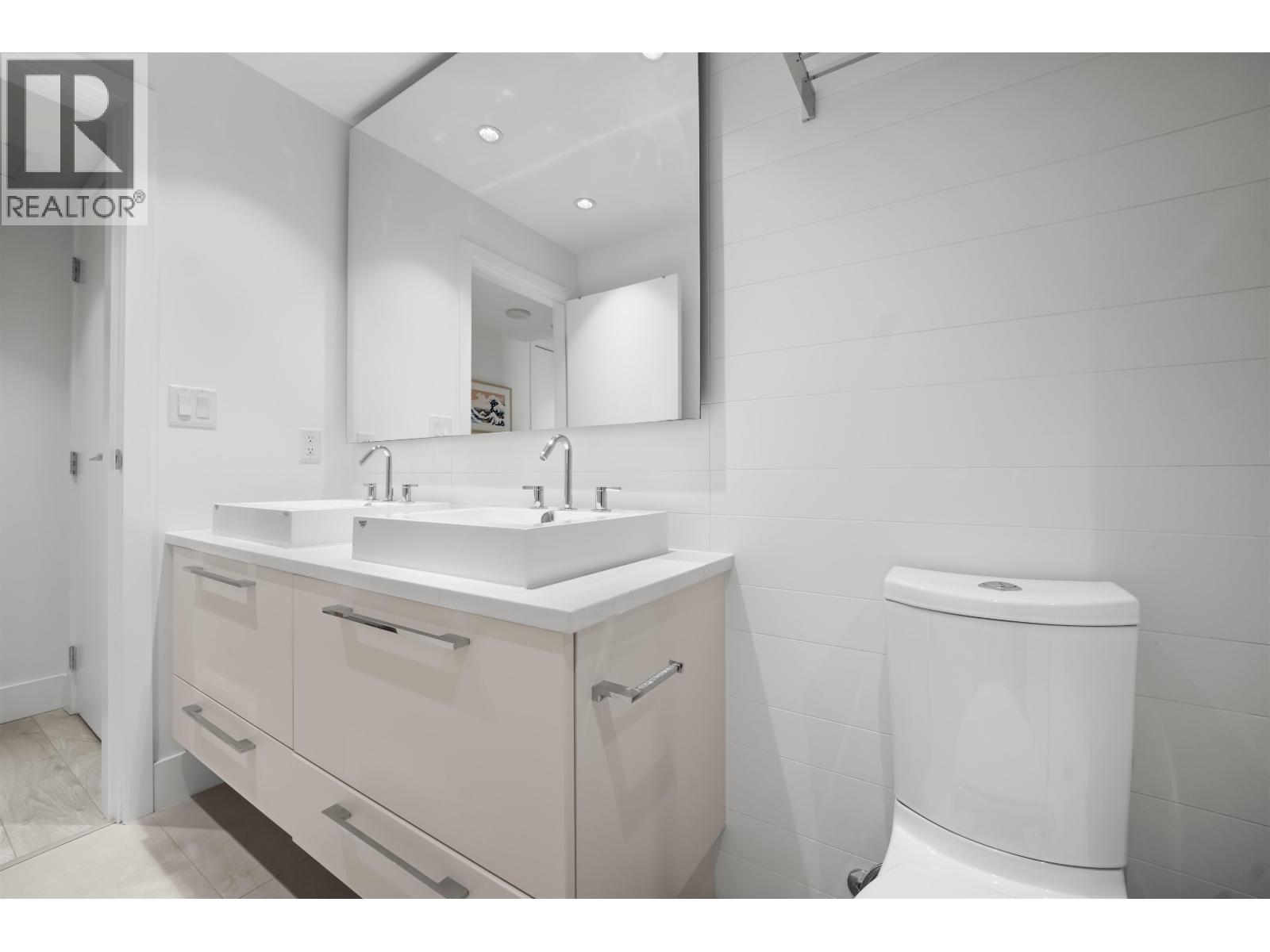 2006 7388 Kingsway, Burnaby, British Columbia  V3N 0G9 - Photo 24 - R3122814