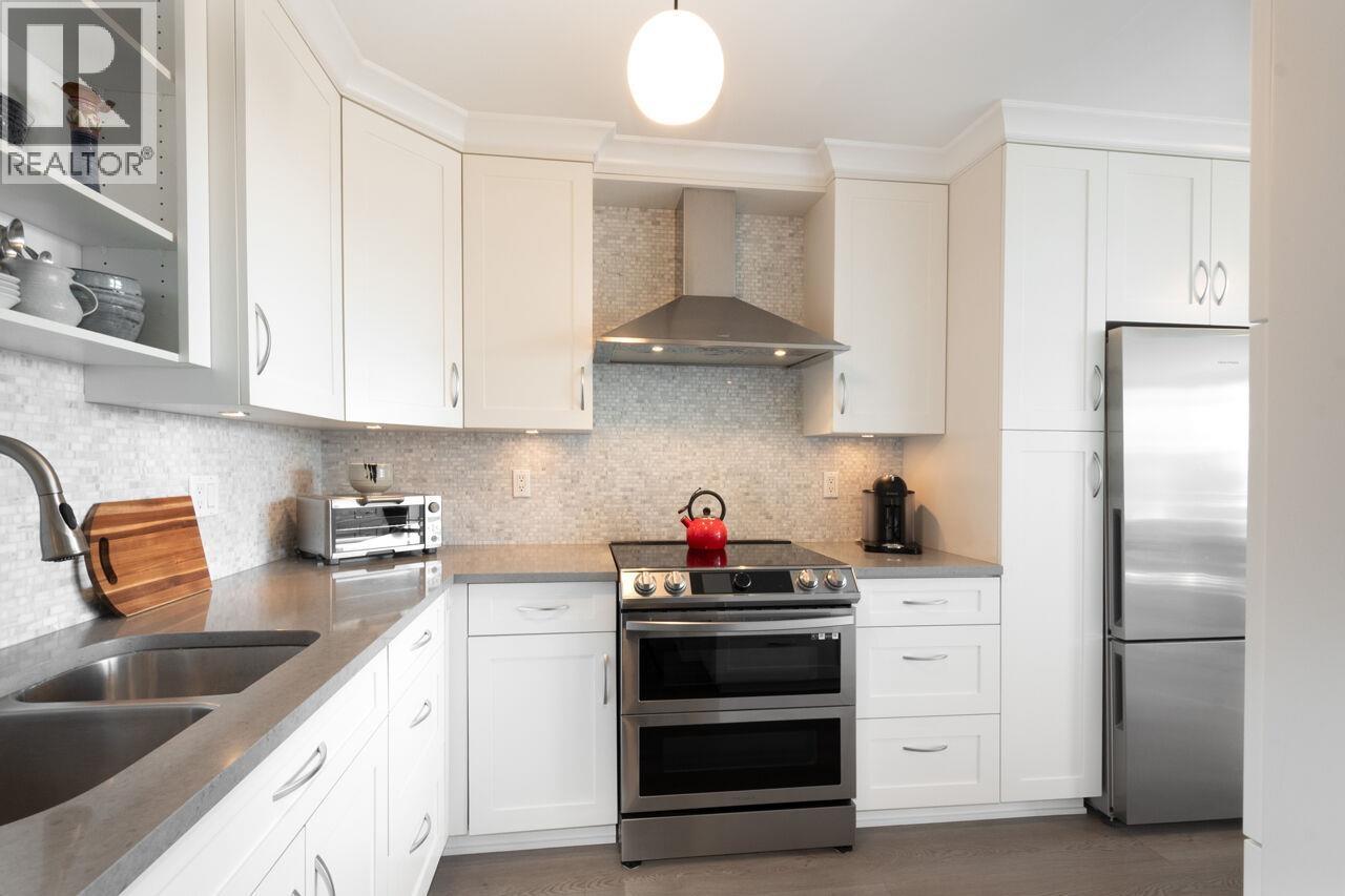 701 1341 Clyde Avenue, West Vancouver, British Columbia  V7T 1E8 - Photo 24 - R3122844
