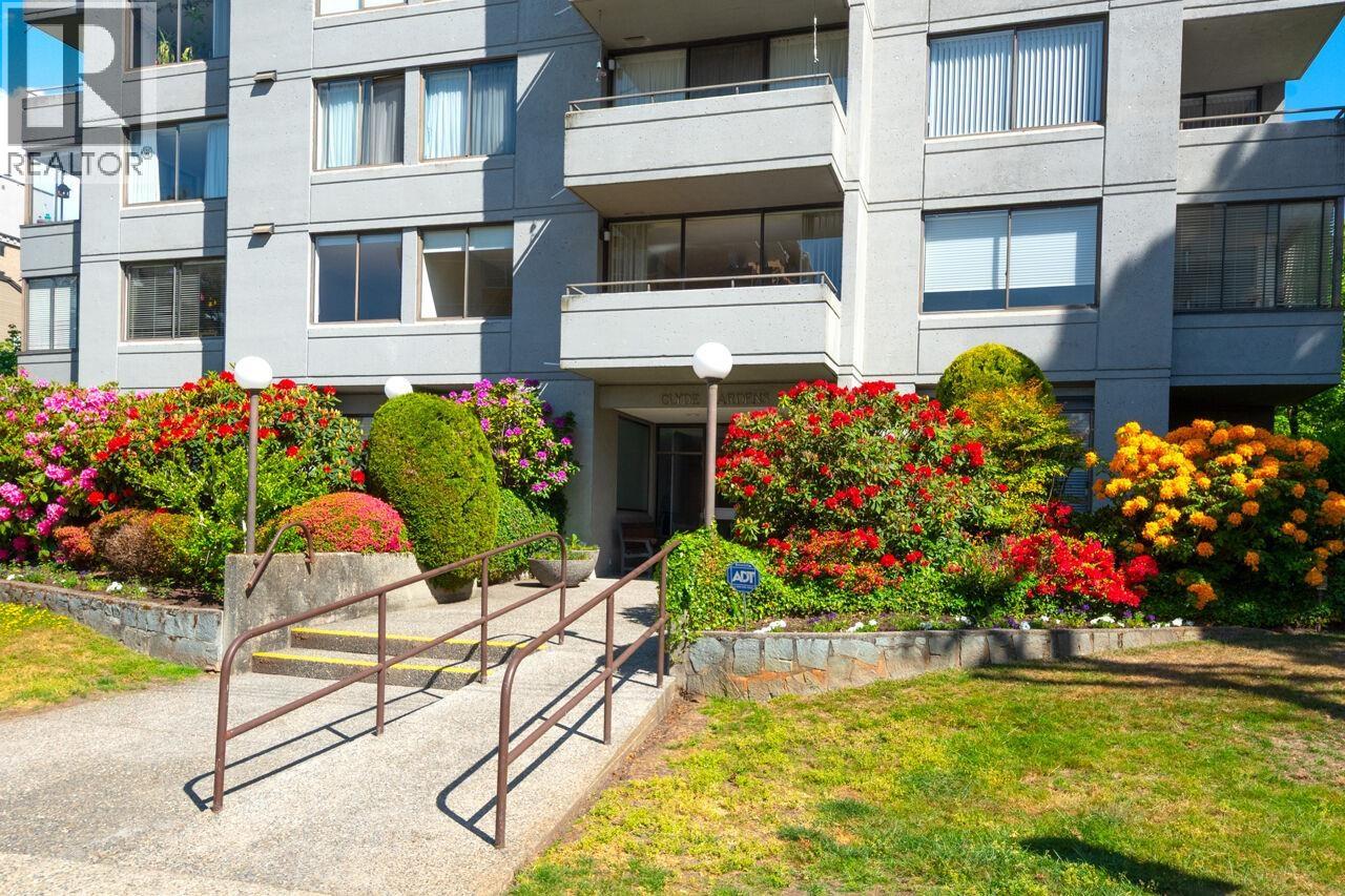 701 1341 Clyde Avenue, West Vancouver, British Columbia  V7T 1E8 - Photo 3 - R3122844