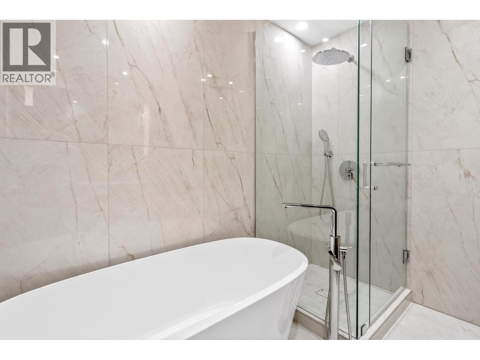 1203 135 E 13th Street, North Vancouver, British Columbia  V7L 0J8 - Photo 30 - R3122861