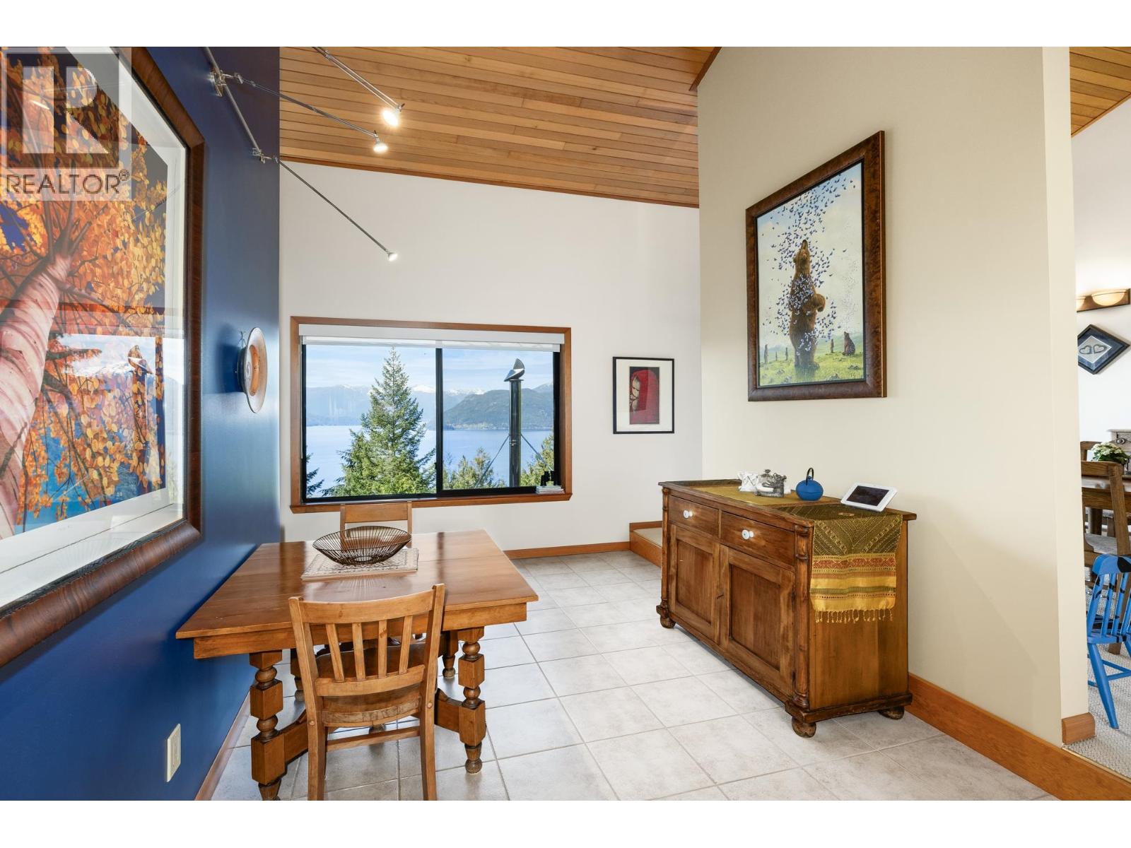 120 Mountain Drive, Lions Bay, British Columbia  V0N 2E0 - Photo 12 - R3122876