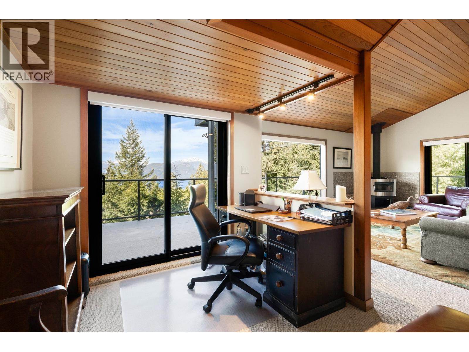 120 Mountain Drive, Lions Bay, British Columbia  V0N 2E0 - Photo 23 - R3122876