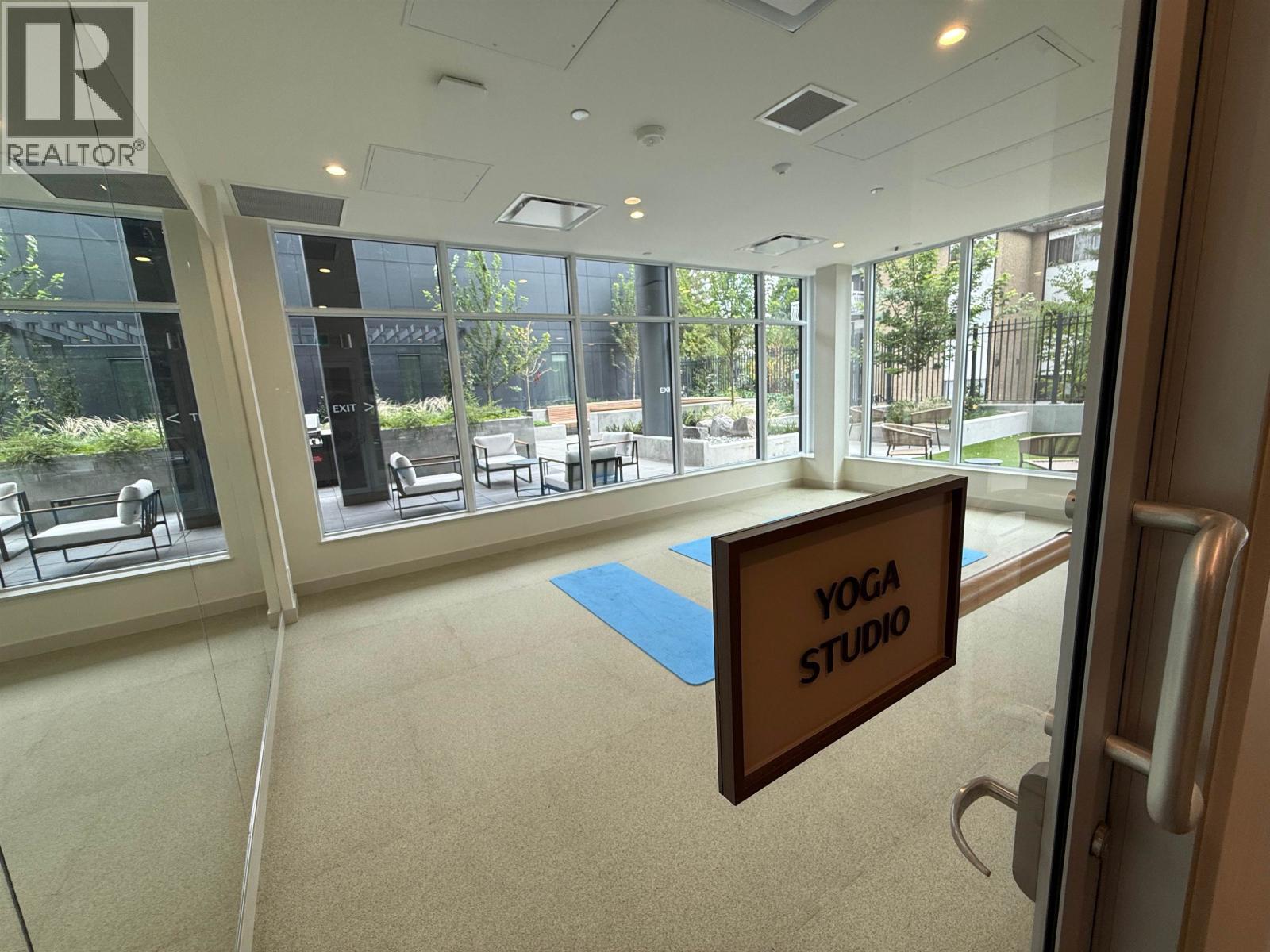 2501 537 Cottonwood Avenue, Coquitlam, British Columbia  V3J 0S4 - Photo 15 - R3122872