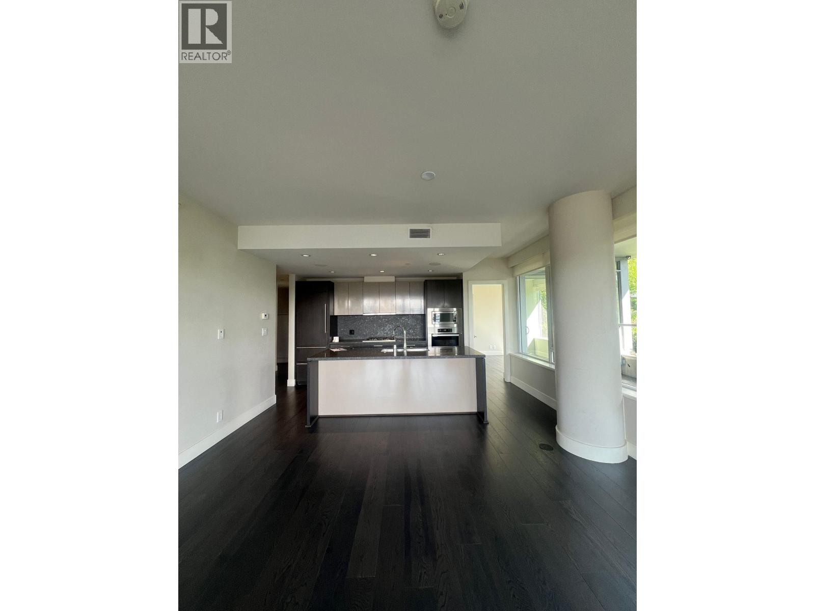202 866 Arthur Erickson Place, West Vancouver, British Columbia  V7T 0B2 - Photo 3 - R3120416