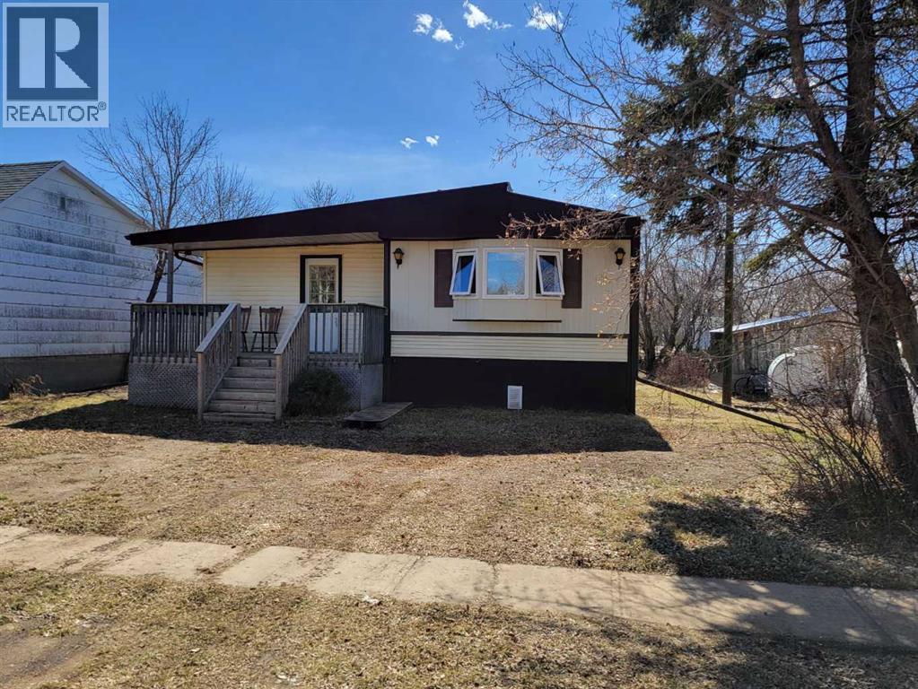 112 3 Avenue E, Alliance, Alberta  T0B 0A0 - Photo 1 - A2310101