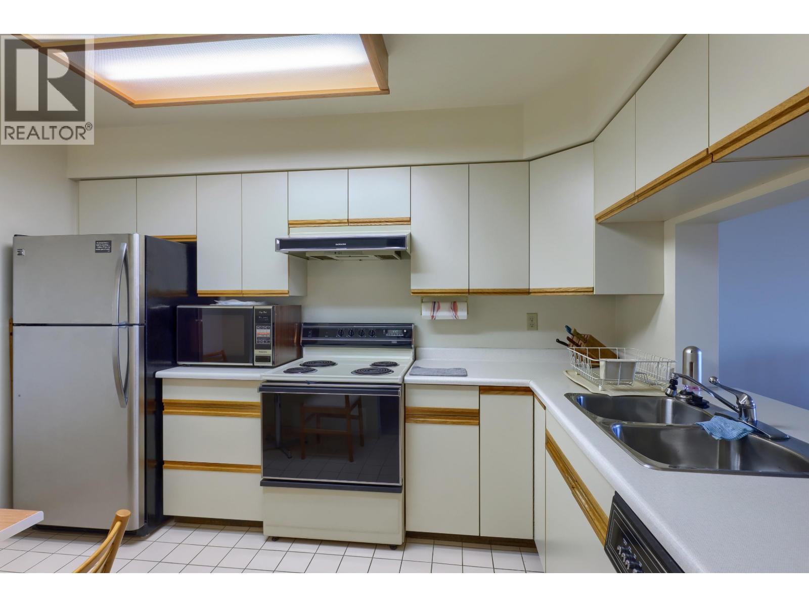 2007 6055 Nelson Avenue, Burnaby, British Columbia  V5H 4L4 - Photo 12 - R3122575