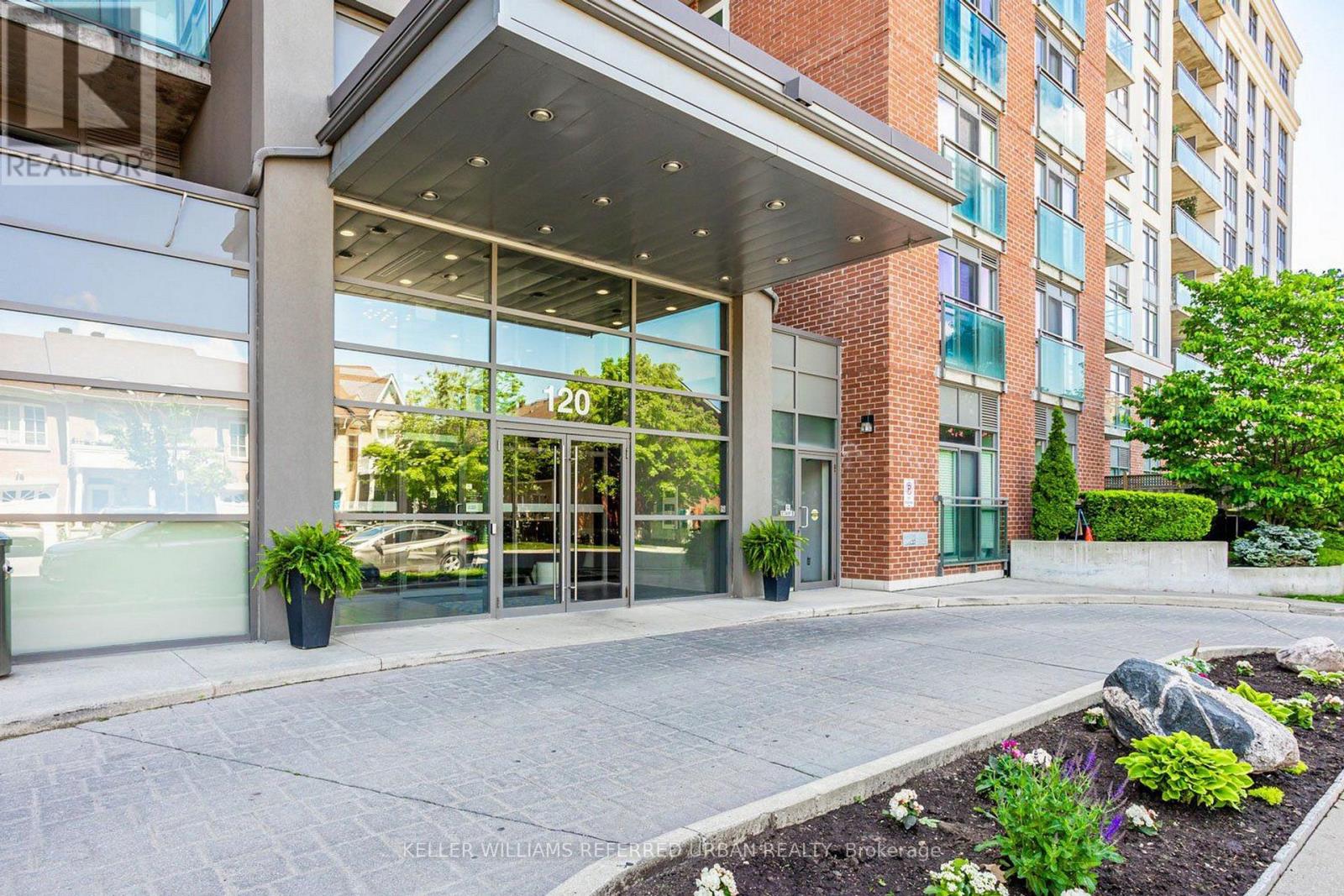 614 - 120 DALLIMORE CIRCLE, Toronto, Ontario