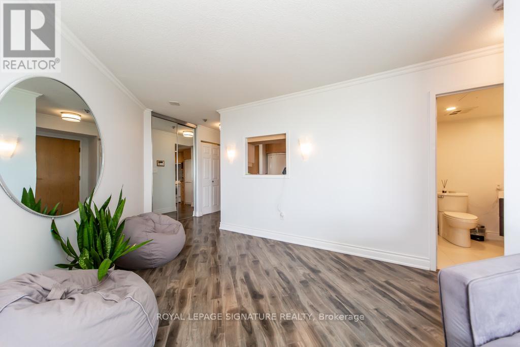 510 - 5 Concorde Place, Toronto, Ontario  M3C 3M8 - Photo 17 - C13119278