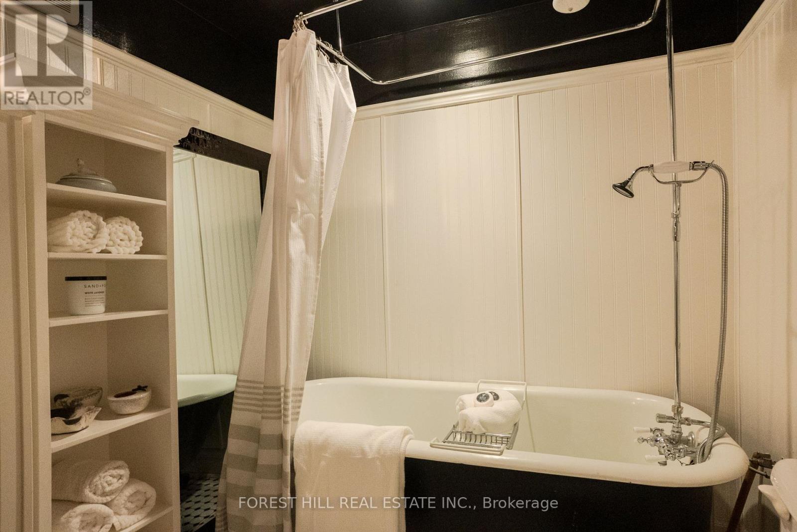 451 Sackville Street, Toronto, Ontario  M4X 1T3 - Photo 19 - C13119338