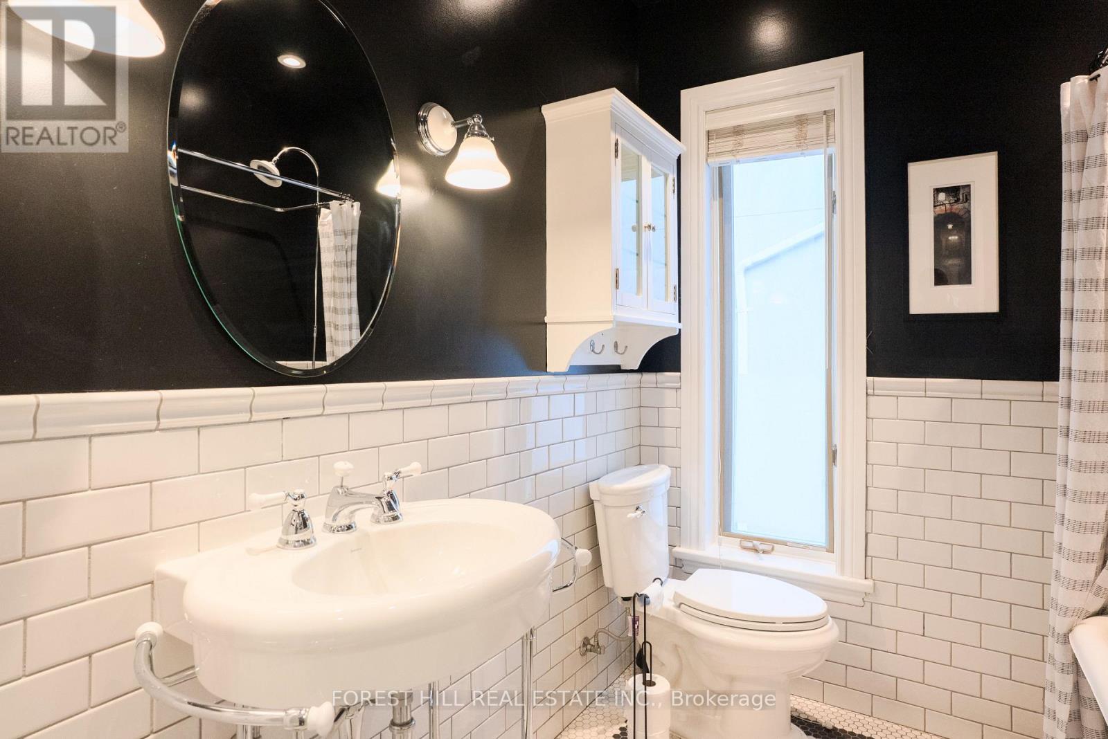 451 Sackville Street, Toronto, Ontario  M4X 1T3 - Photo 25 - C13119338