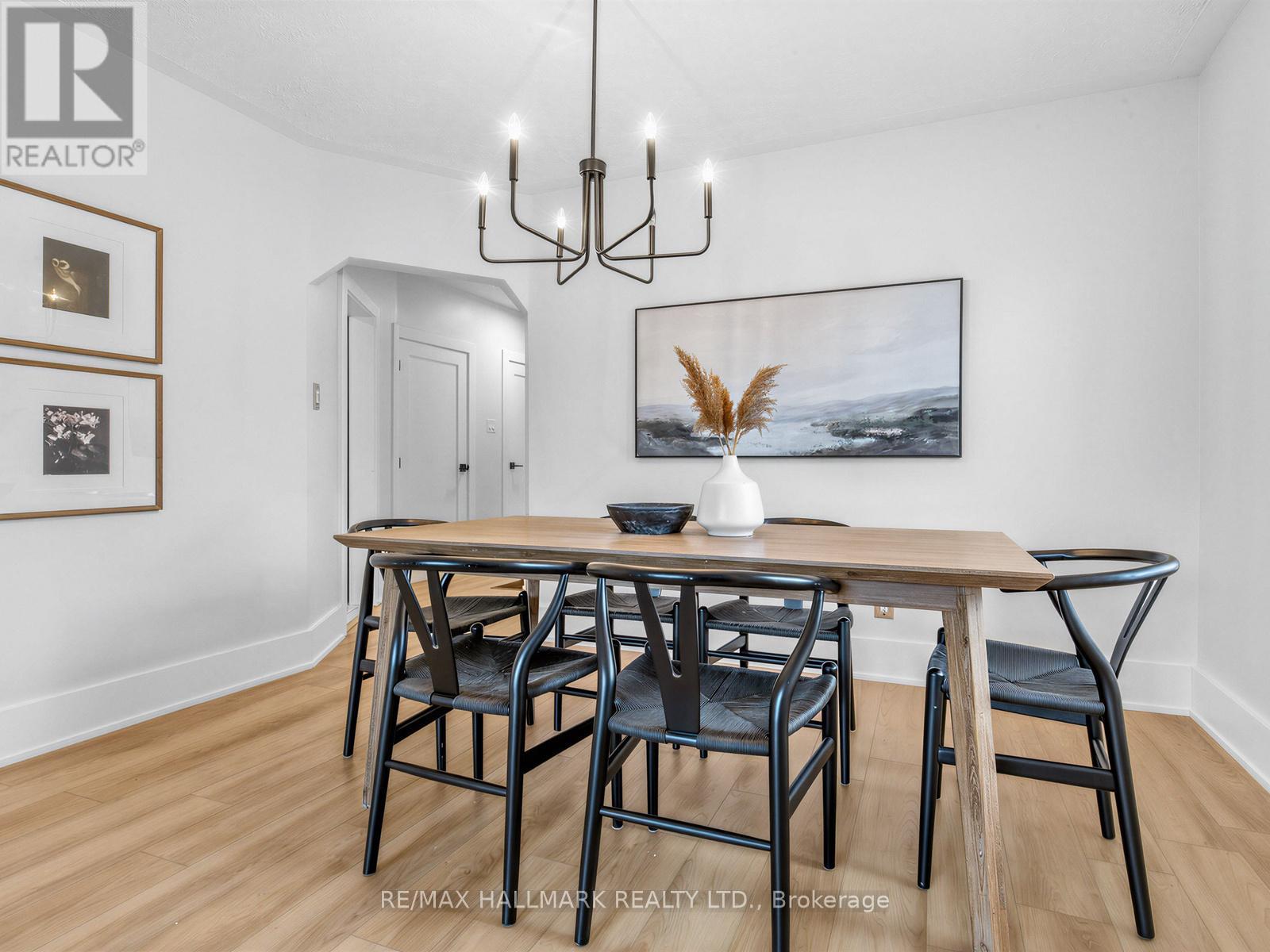 1 Ferncliff Court, Toronto, Ontario  M4B 2M3 - Photo 10 - E13119344