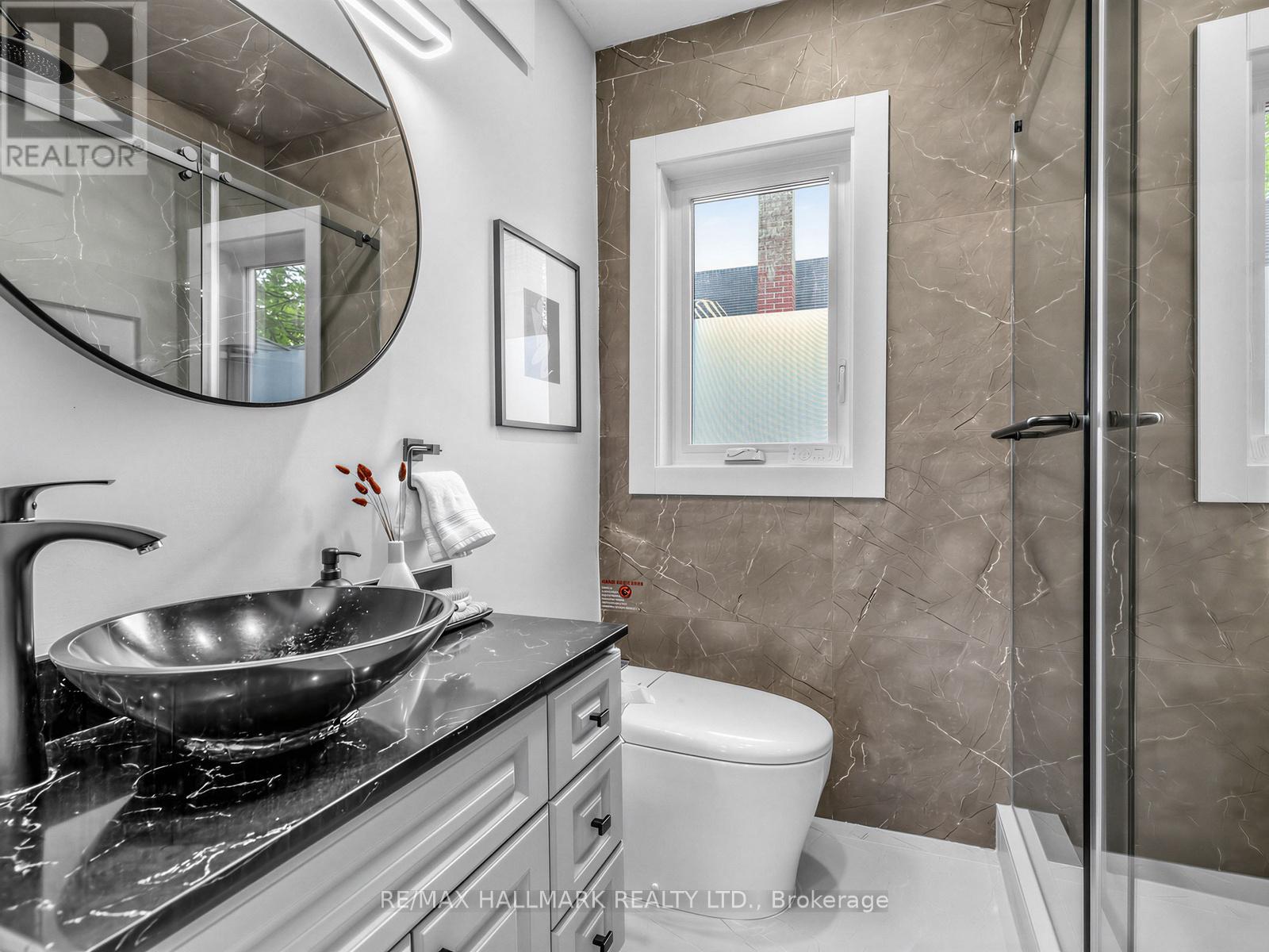 1 Ferncliff Court, Toronto, Ontario  M4B 2M3 - Photo 21 - E13119344