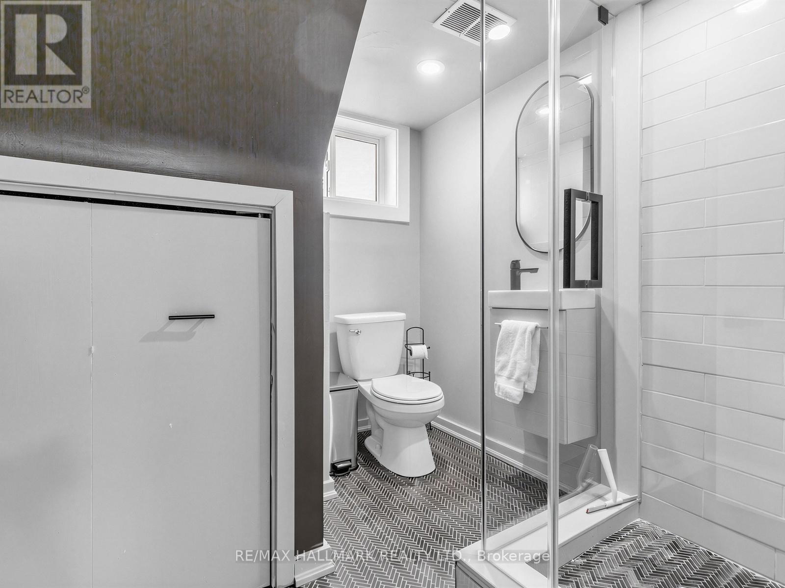 1 Ferncliff Court, Toronto, Ontario  M4B 2M3 - Photo 28 - E13119344