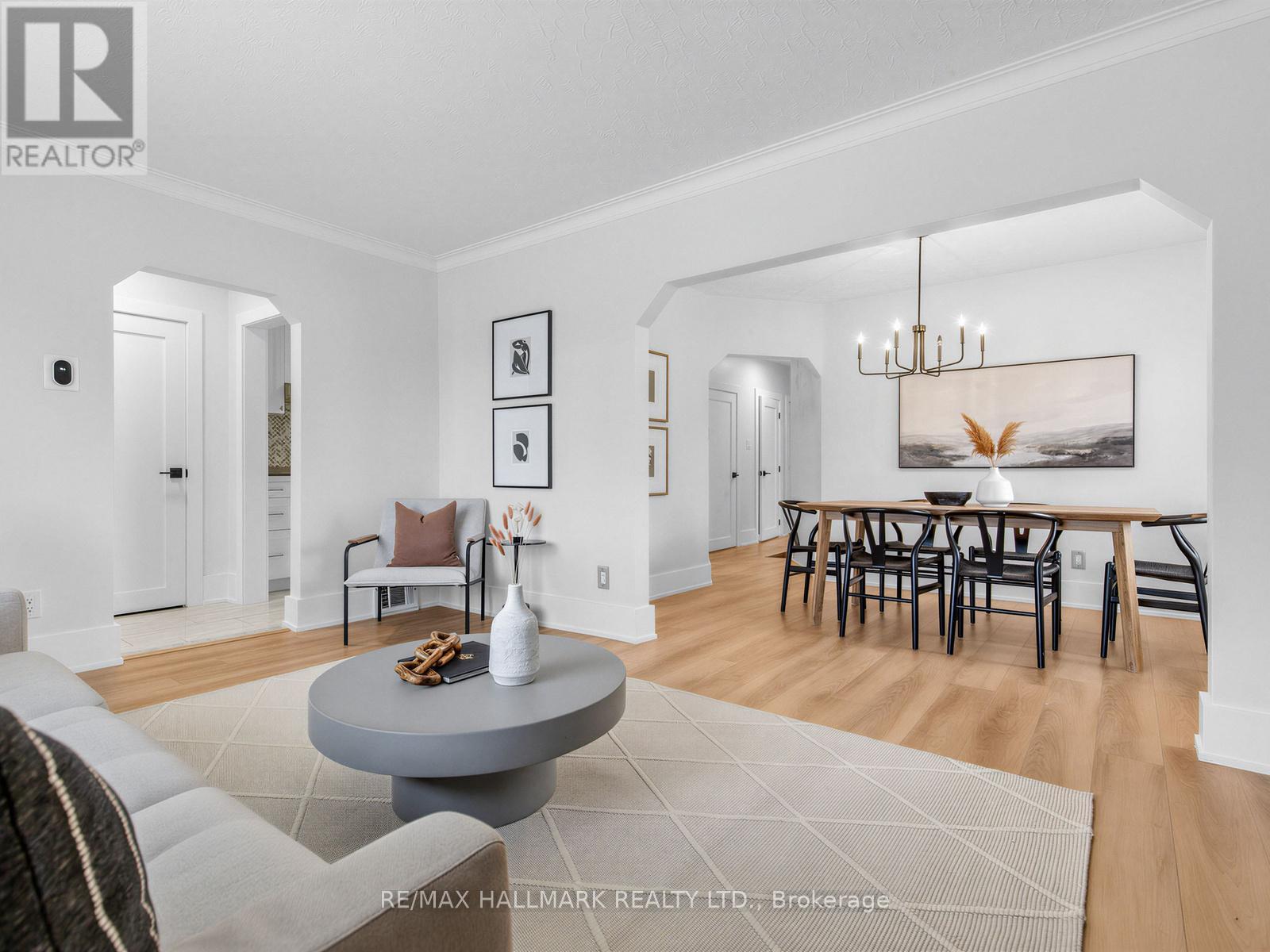 1 Ferncliff Court, Toronto, Ontario  M4B 2M3 - Photo 6 - E13119344