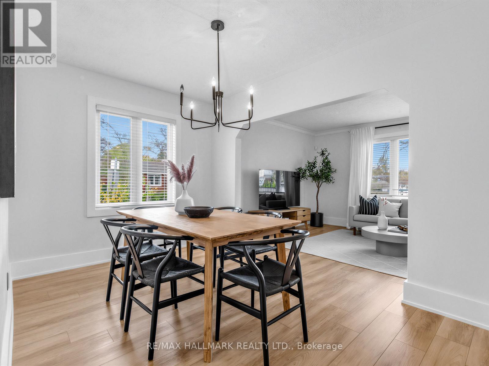 1 Ferncliff Court, Toronto, Ontario  M4B 2M3 - Photo 9 - E13119344
