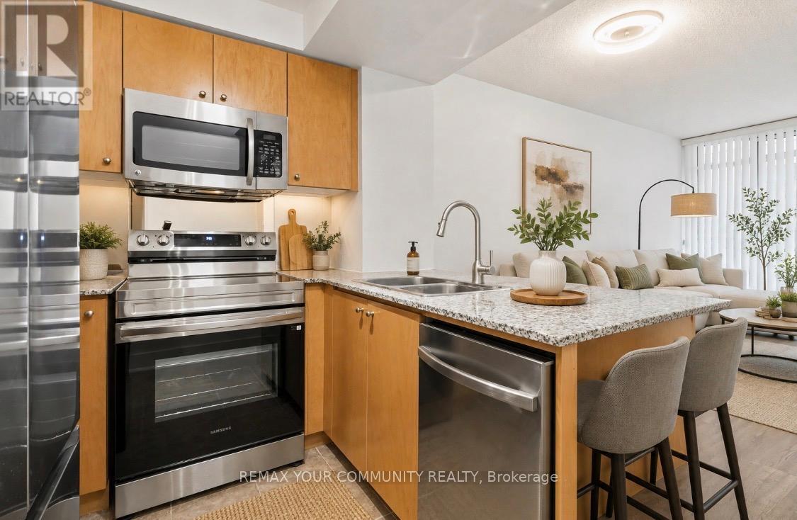 606 - 8 Scollard Street, Toronto, Ontario  M5R 1M2 - Photo 5 - C13025094