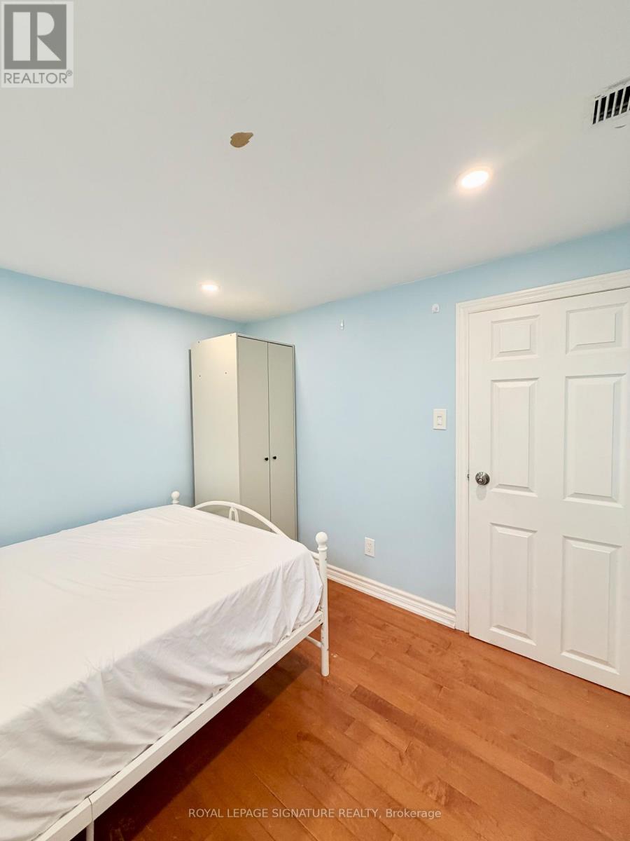 169 Mcgill Street, Mississauga, Ontario  L5A 1V1 - Photo 9 - W13108390