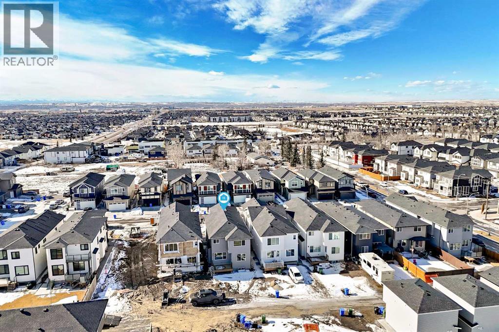 28 Saddlecrest Manor NE, Calgary, Alberta  T3J 2K3 - Photo 7 - A2310513