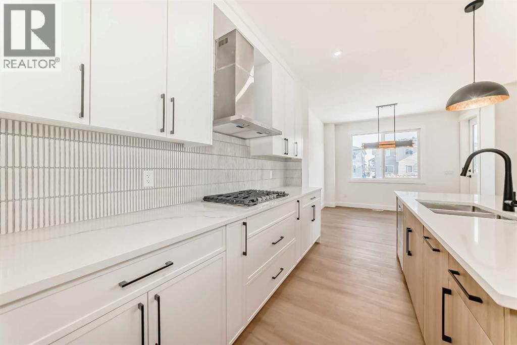 28 Saddlecrest Manor NE, Calgary, Alberta  T3J 2K3 - Photo 9 - A2310513