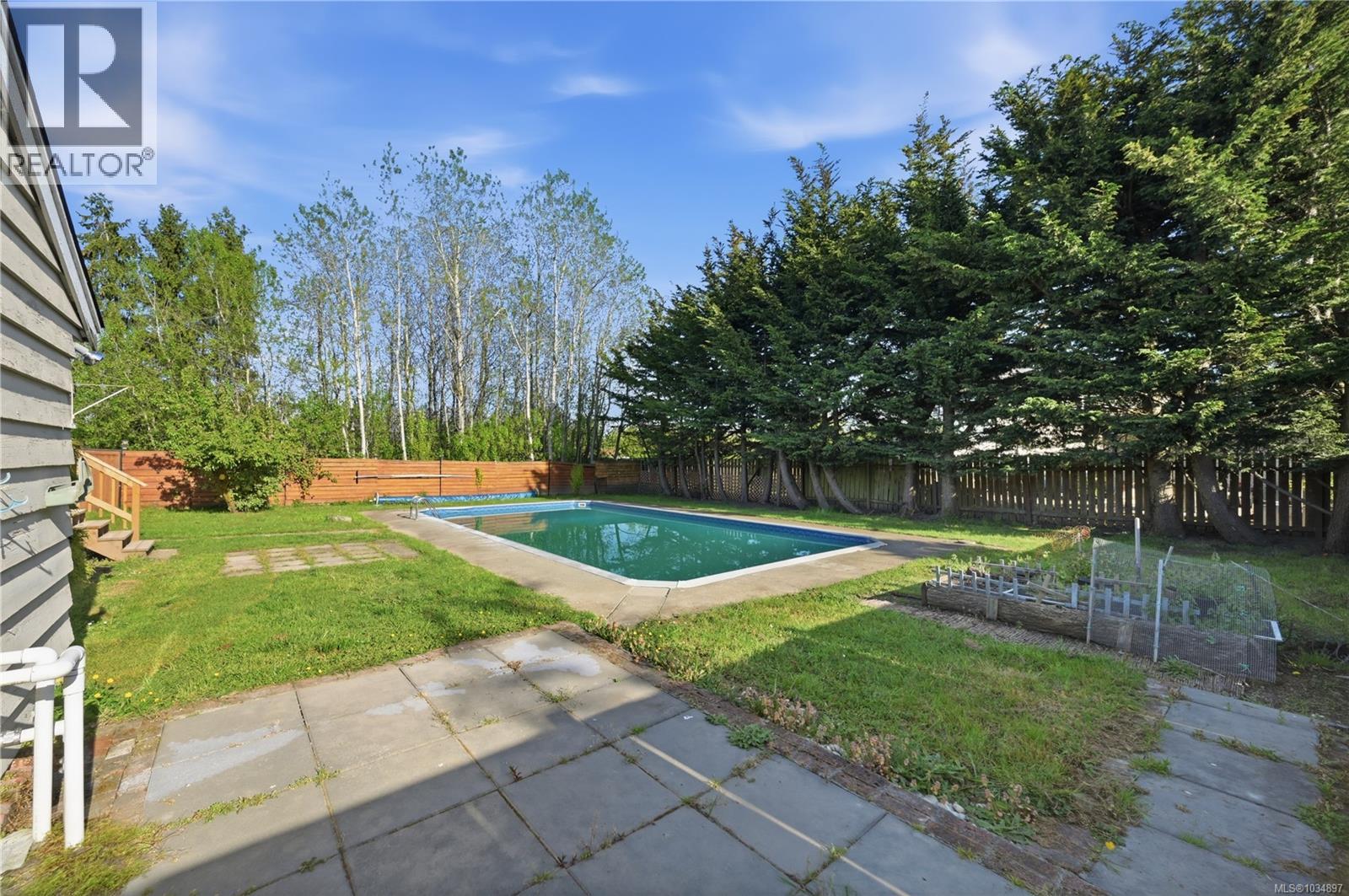 2153 James White Blvd, Sidney, British Columbia  V8L 1Y9 - Photo 31 - 1034897