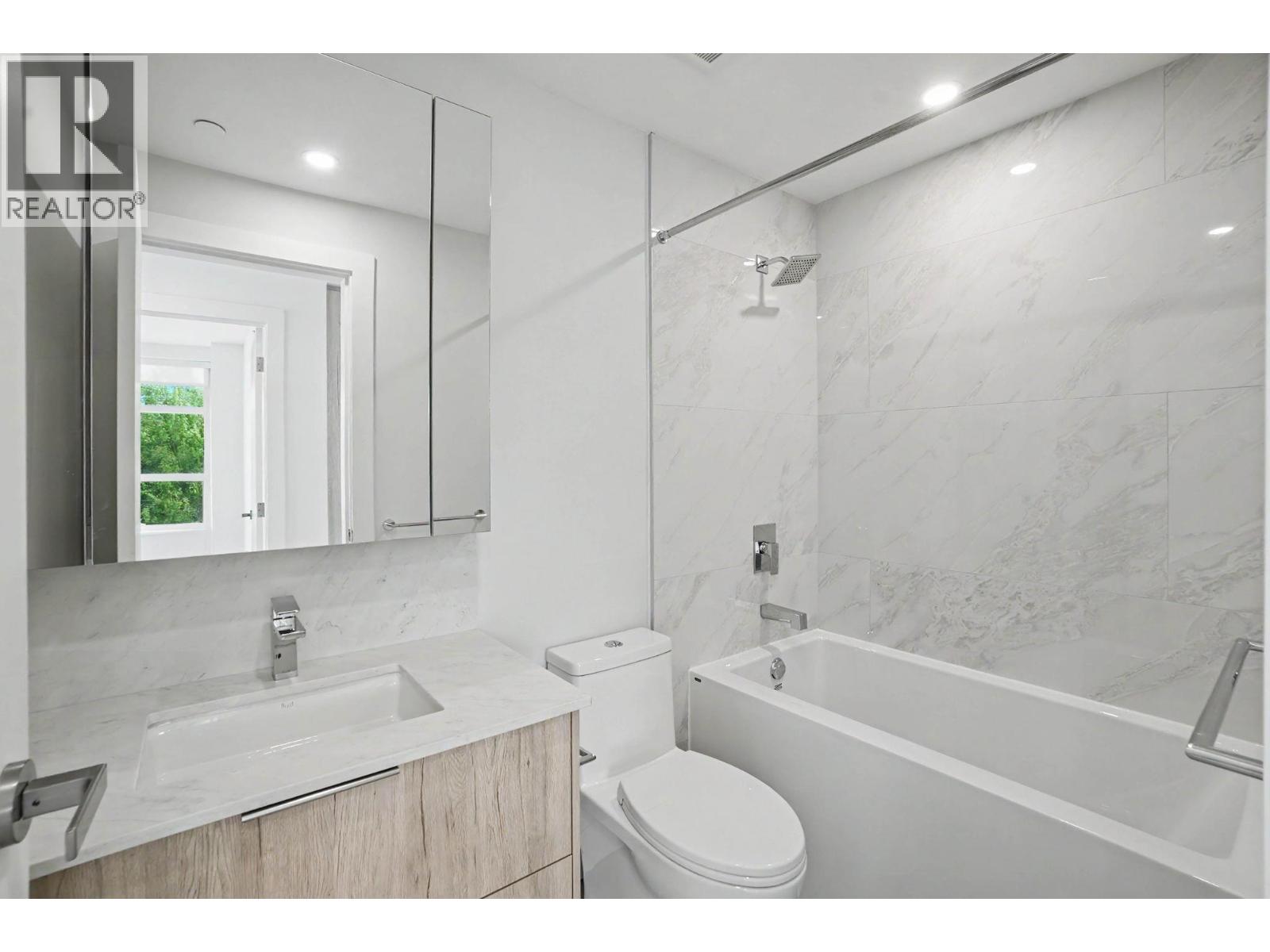 414 423 6th Street, West Vancouver, British Columbia  V7T 0A1 - Photo 15 - R3121992