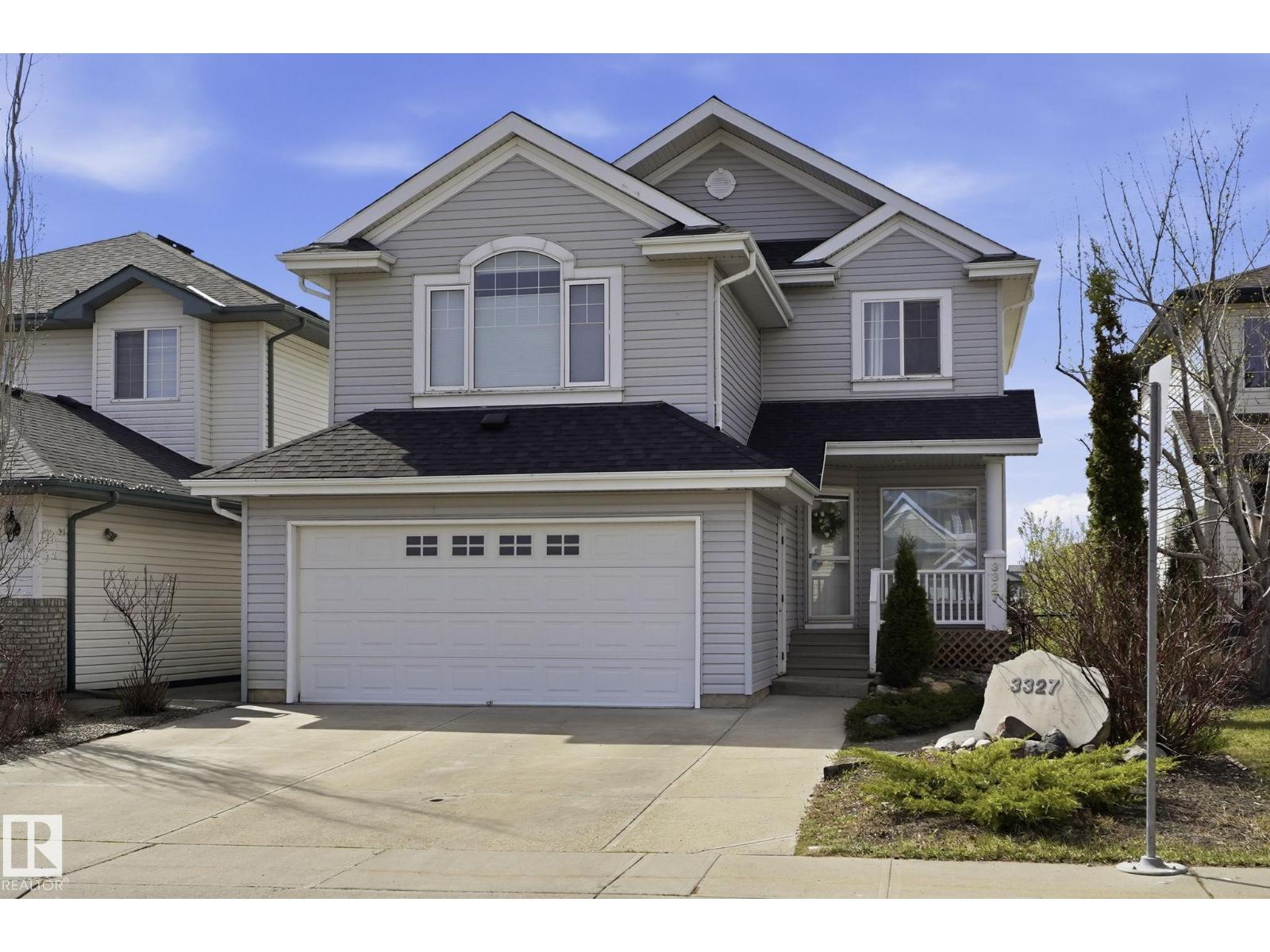 3327 32 AV NW, edmonton, Alberta