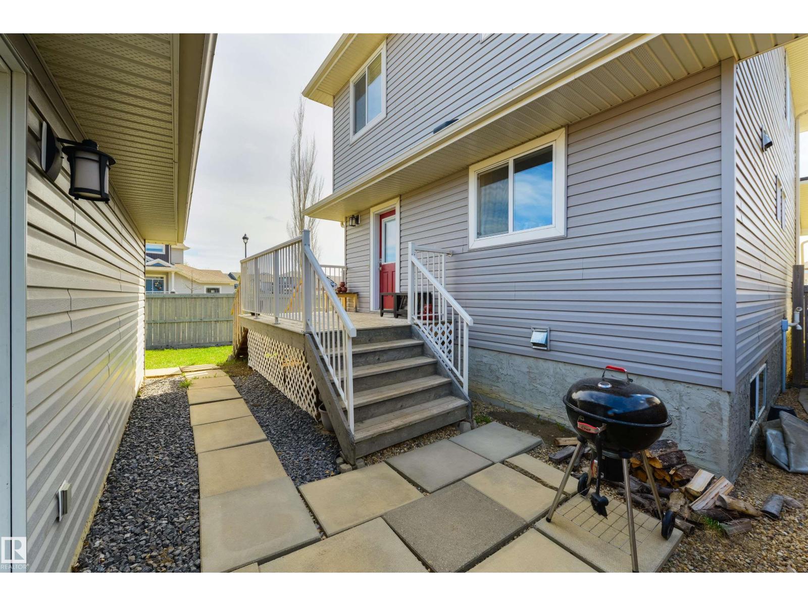 102 Kirpatrick Bn, Leduc, Alberta  T9E 0W3 - Photo 34 - E4487263