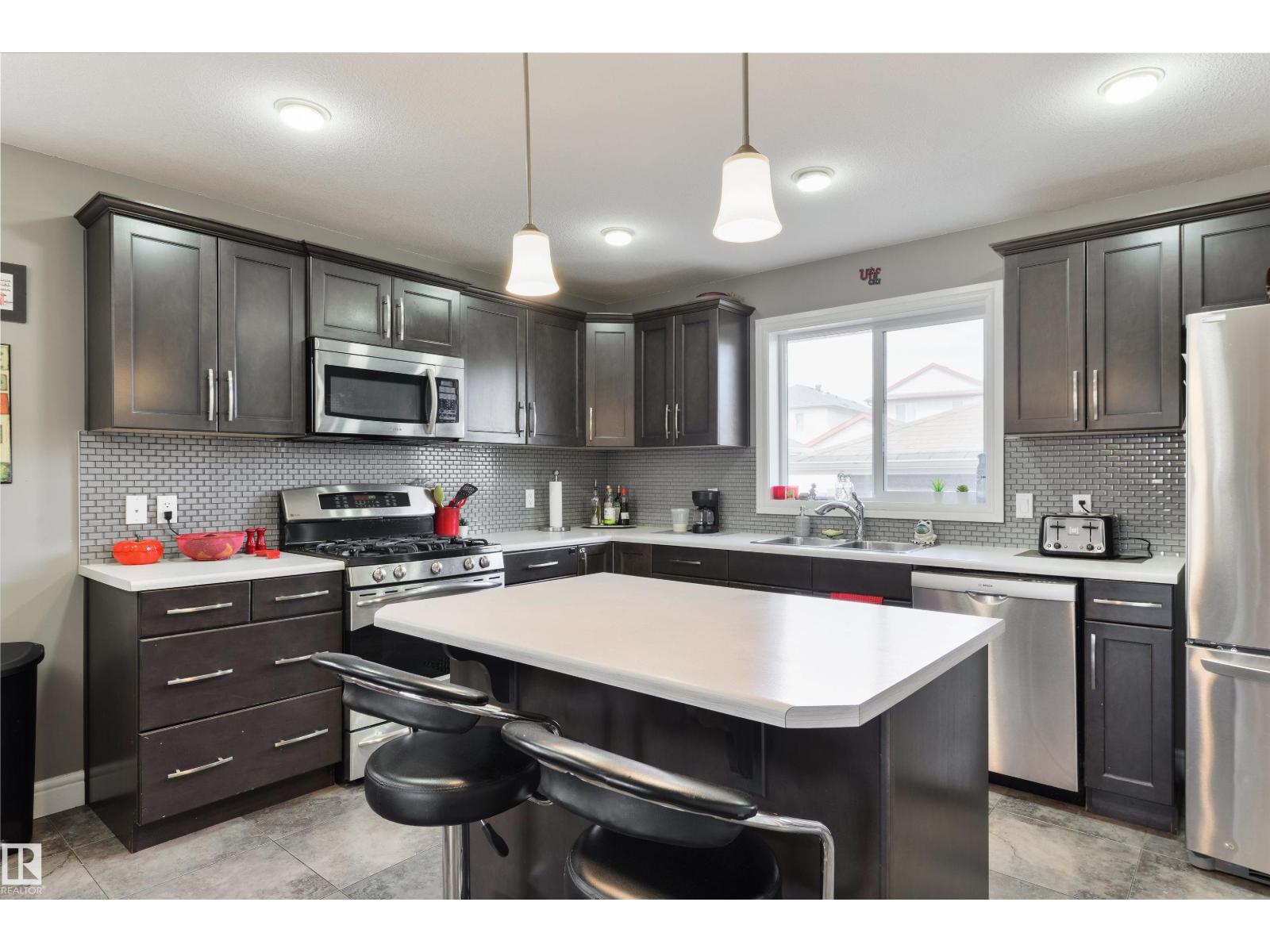 102 Kirpatrick Bn, Leduc, Alberta  T9E 0W3 - Photo 13 - E4487263