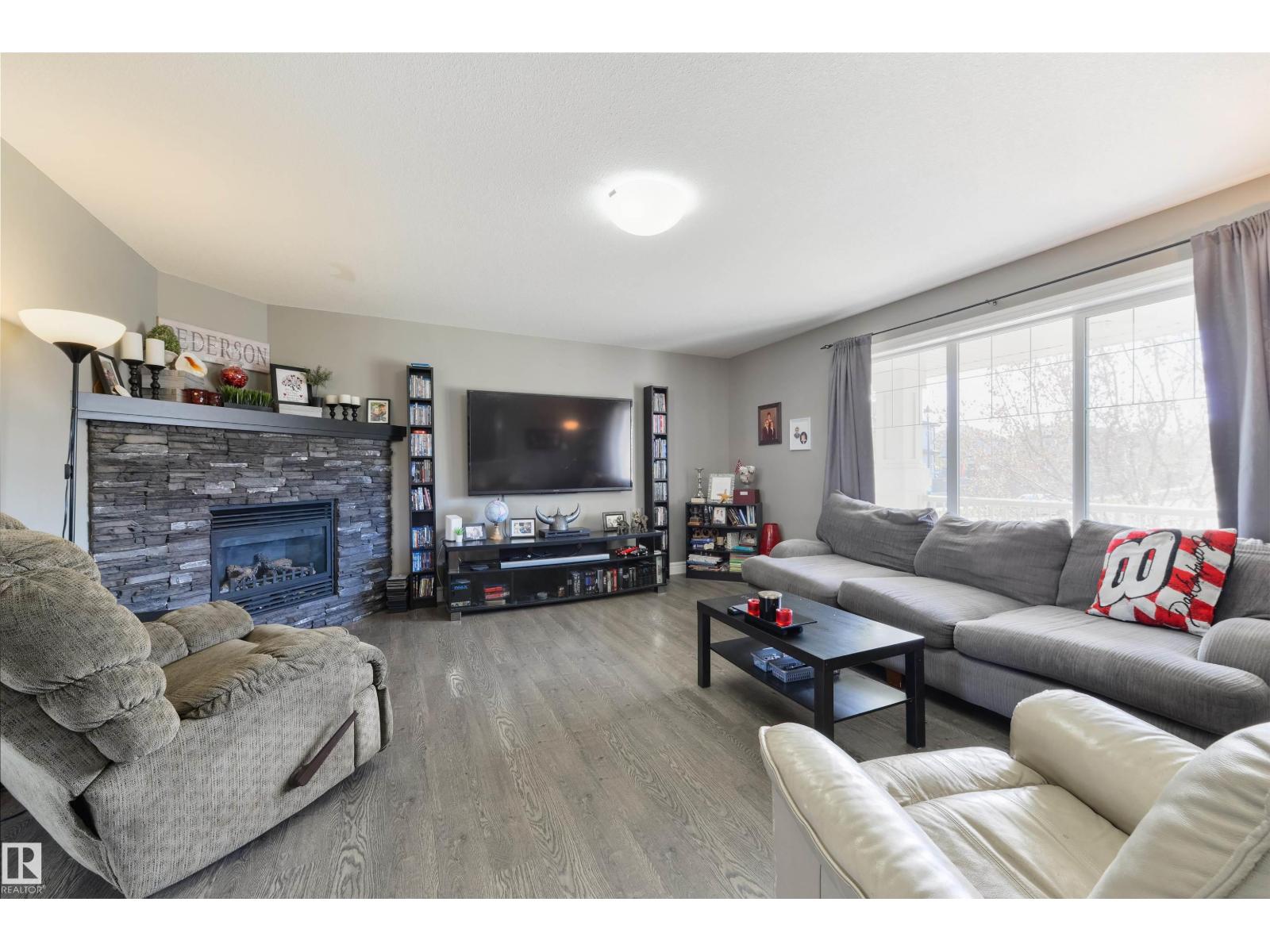102 Kirpatrick Bn, Leduc, Alberta  T9E 0W3 - Photo 4 - E4487263