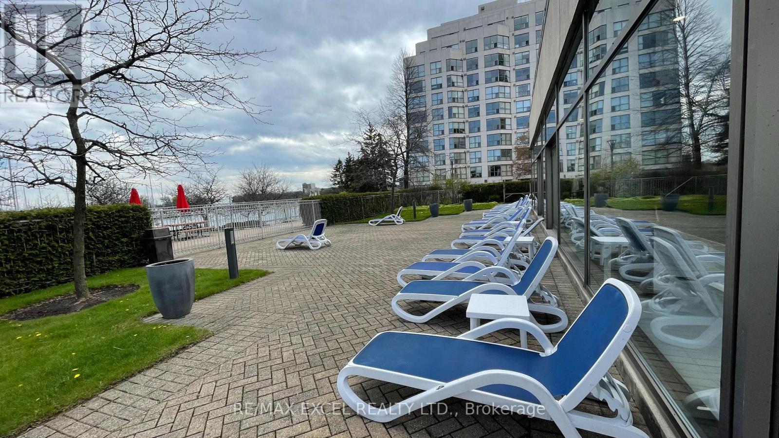 2105 - 2269 Lake Shore Boulevard W, Toronto, Ontario  M8V 3X6 - Photo 12 - W13119266